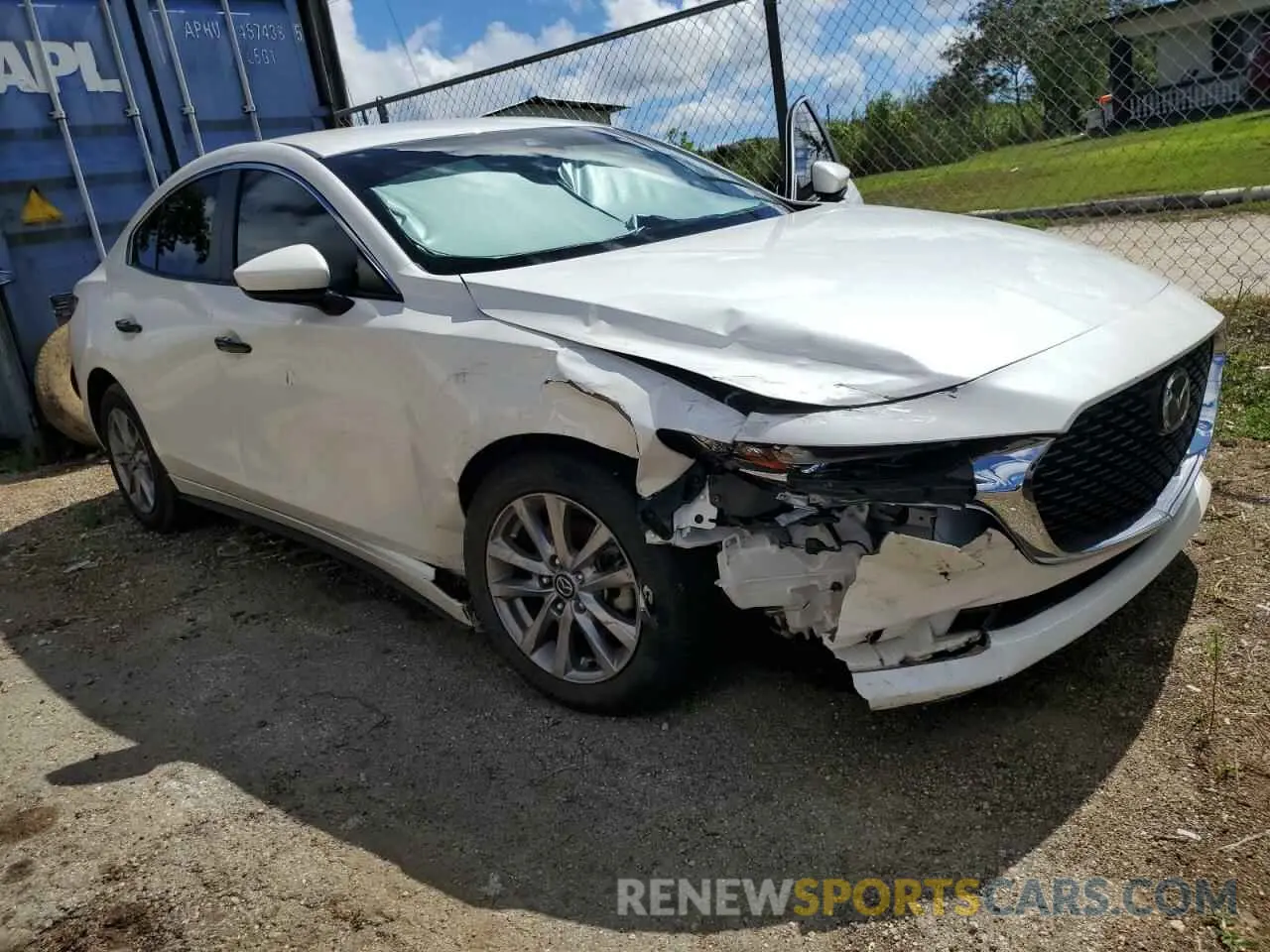 4 Photograph of a damaged car JM1BPABL1L1147881 MAZDA 3 2020
