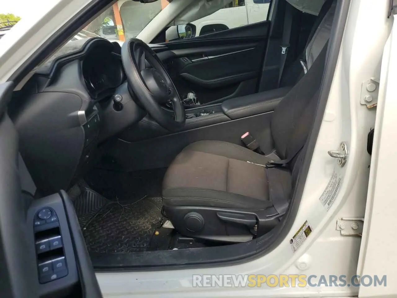 7 Photograph of a damaged car JM1BPABL1L1147881 MAZDA 3 2020