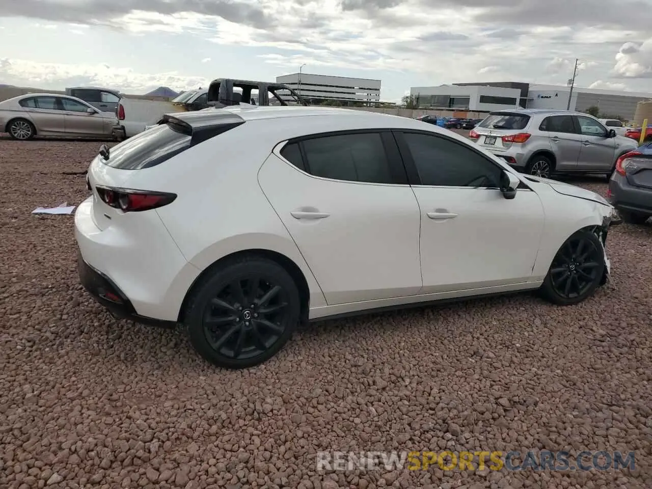 3 Фотография поврежденного автомобиля JM1BPANM5L1174408 MAZDA 3 2020