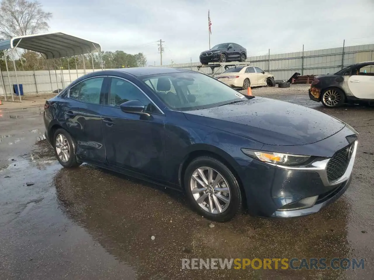 4 Photograph of a damaged car 3MZBPAAL2MM205466 MAZDA 3 2021