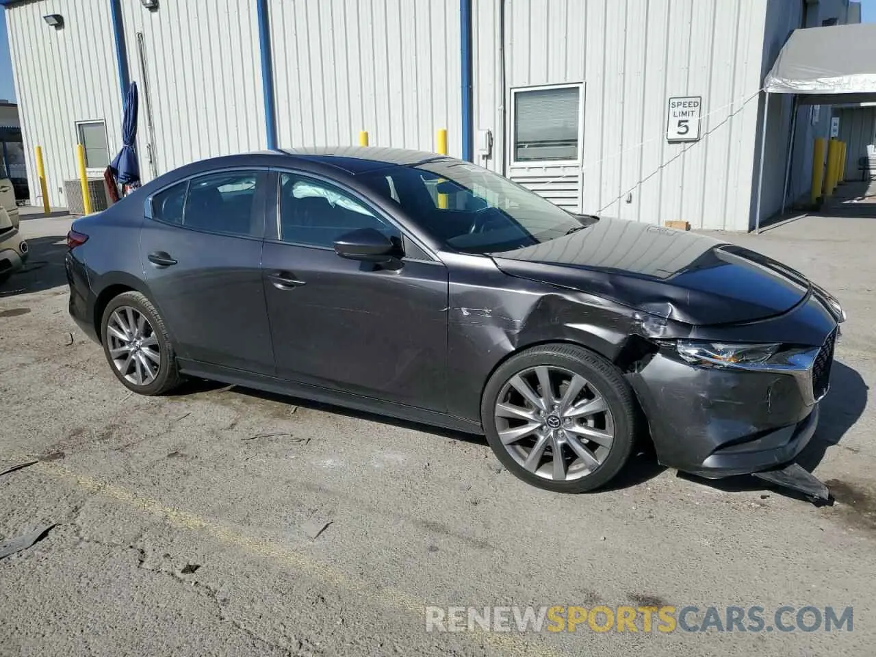4 Photograph of a damaged car 3MZBPABL6MM250571 MAZDA 3 2021