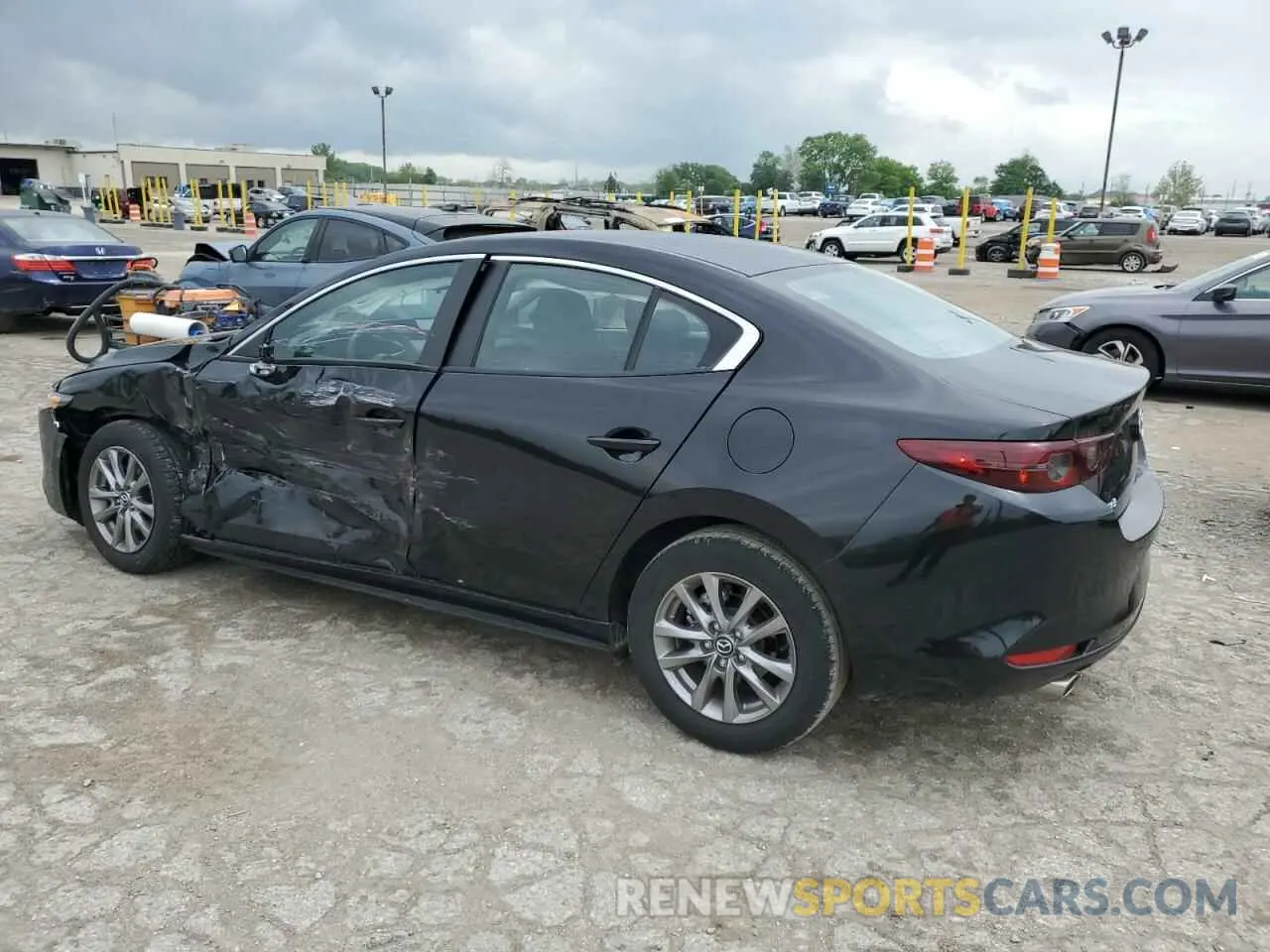2 Photograph of a damaged car JM1BPAAL2M1335330 MAZDA 3 2021