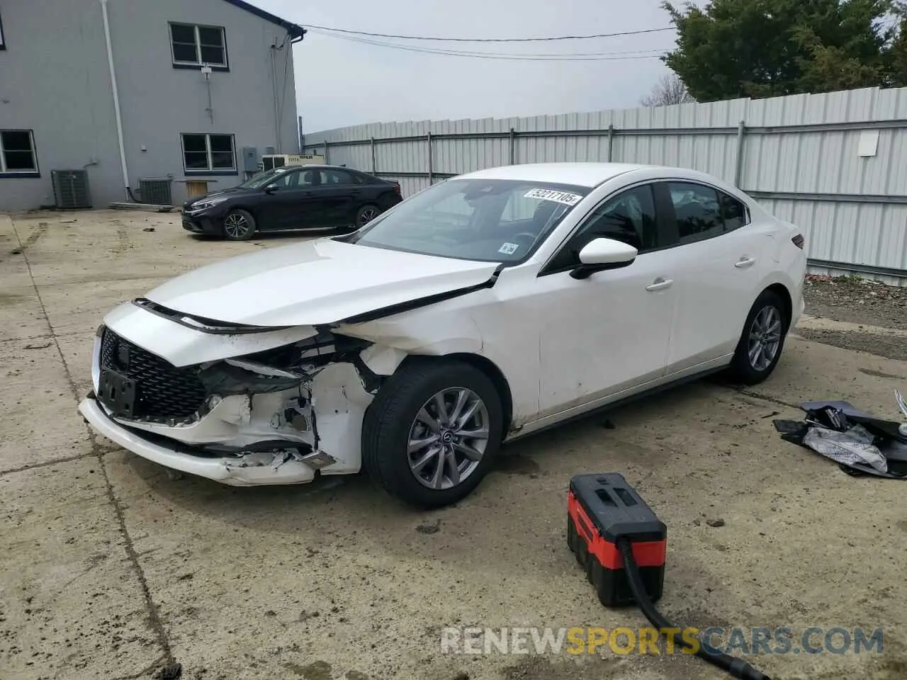 1 Фотография поврежденного автомобиля JM1BPAAL3M1310906 MAZDA 3 2021