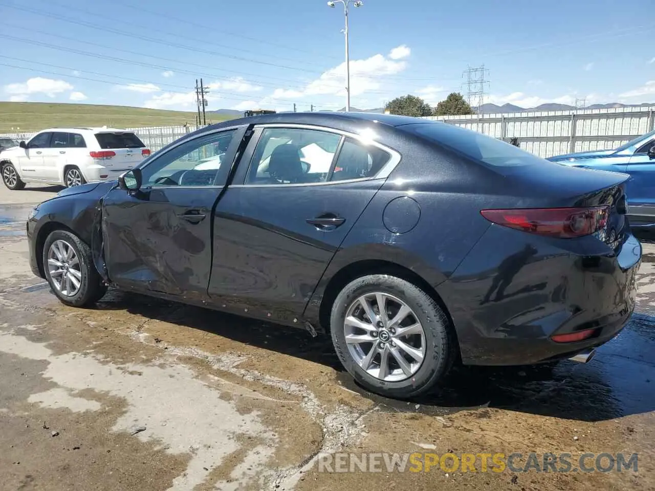 2 Фотография поврежденного автомобиля JM1BPAAL4M1334955 MAZDA 3 2021