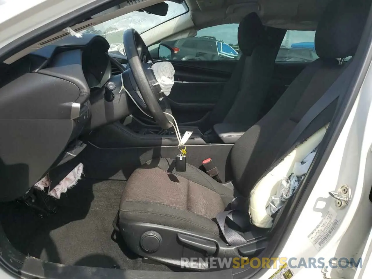 7 Photograph of a damaged car JM1BPAALXM1331655 MAZDA 3 2021