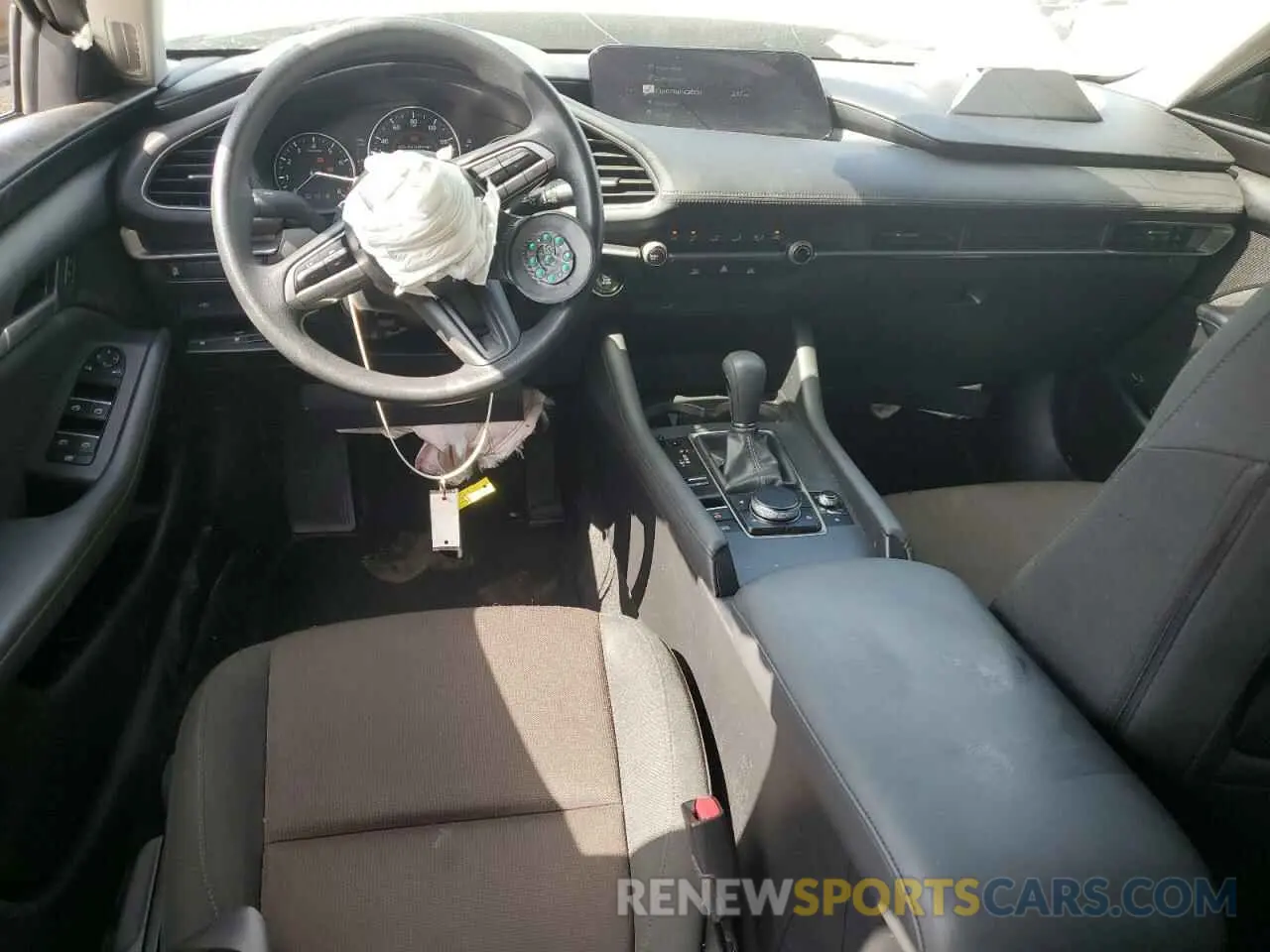 8 Photograph of a damaged car JM1BPAALXM1331655 MAZDA 3 2021
