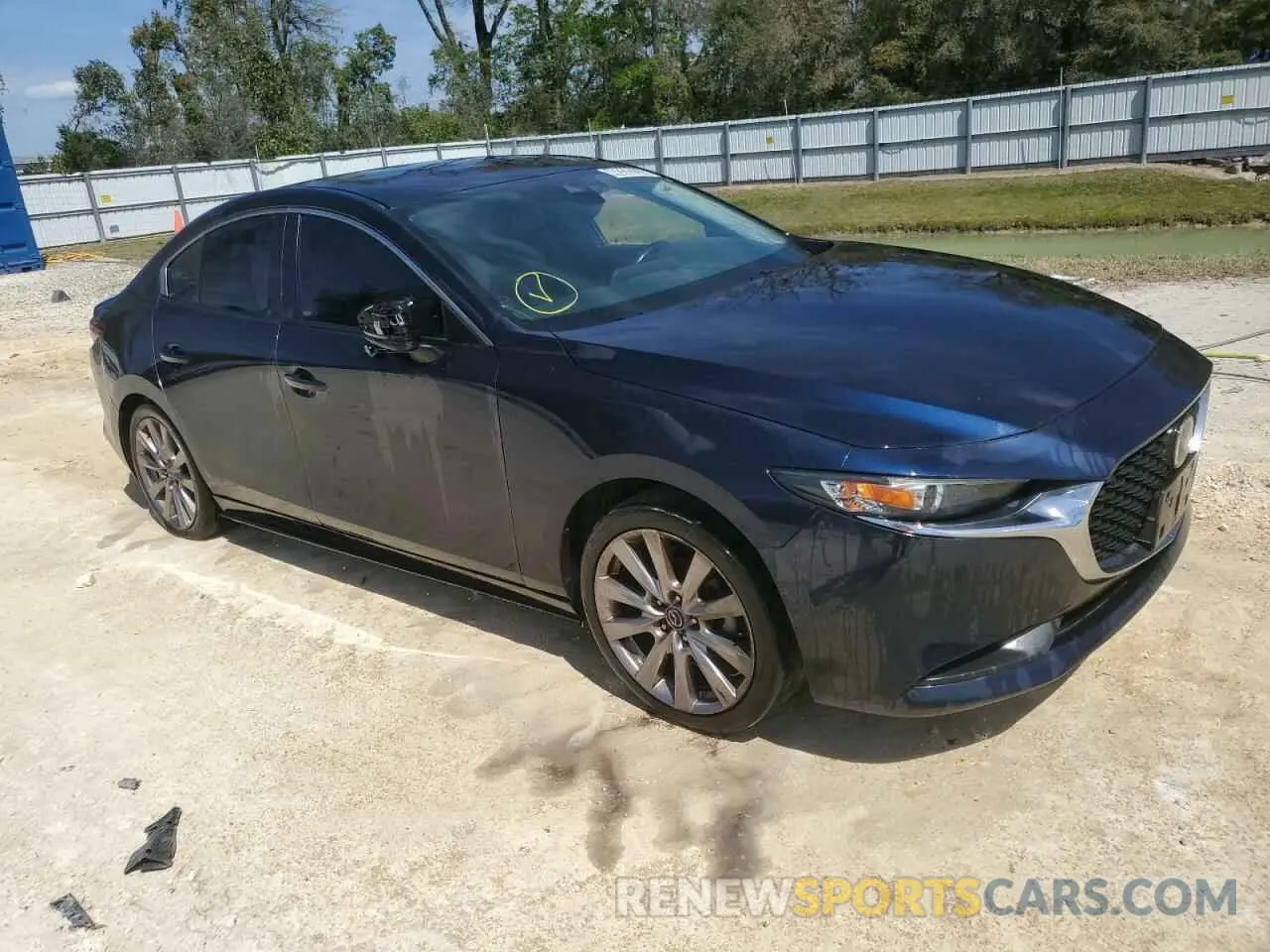 4 Photograph of a damaged car JM1BPABL1M1320641 MAZDA 3 2021