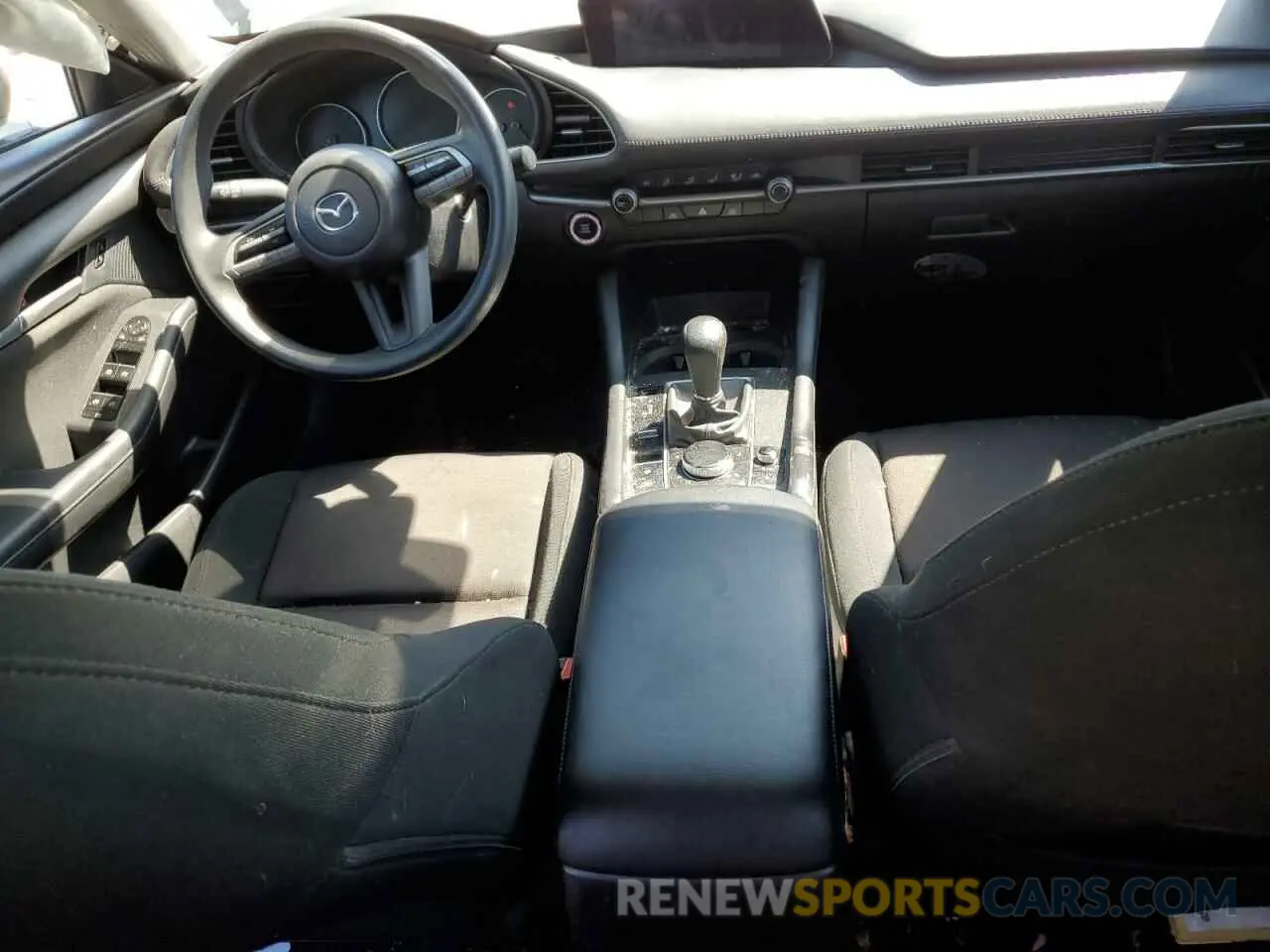 8 Photograph of a damaged car 3MZBPAAL2NM301597 MAZDA 3 2022