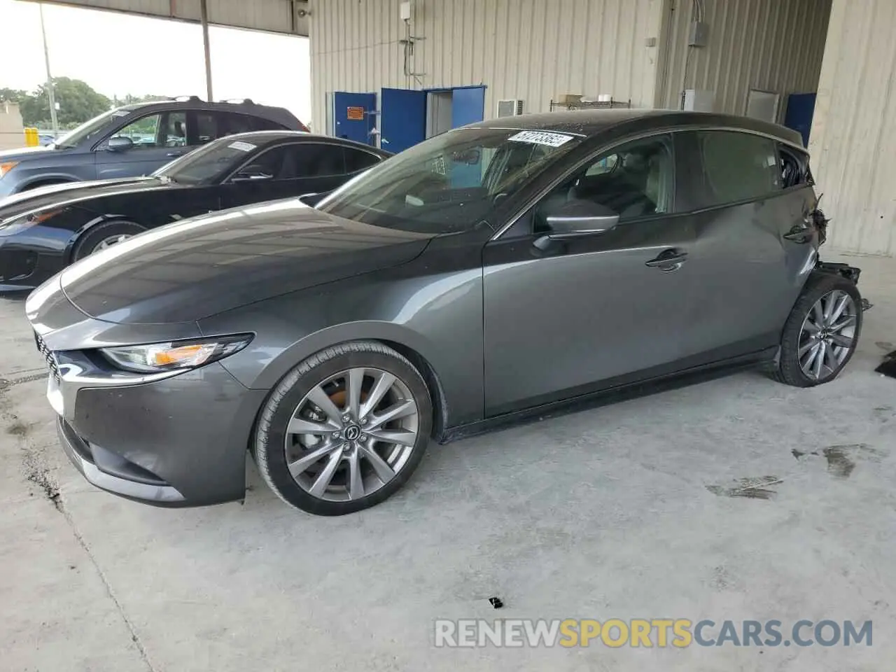 1 Photograph of a damaged car 3MZBPABL1NM317269 MAZDA 3 2022