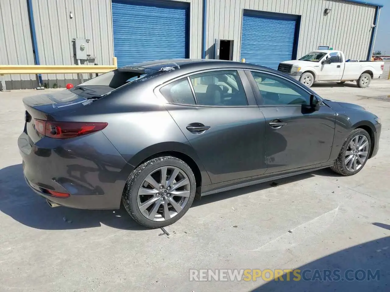 3 Photograph of a damaged car 3MZBPABL4NM313703 MAZDA 3 2022