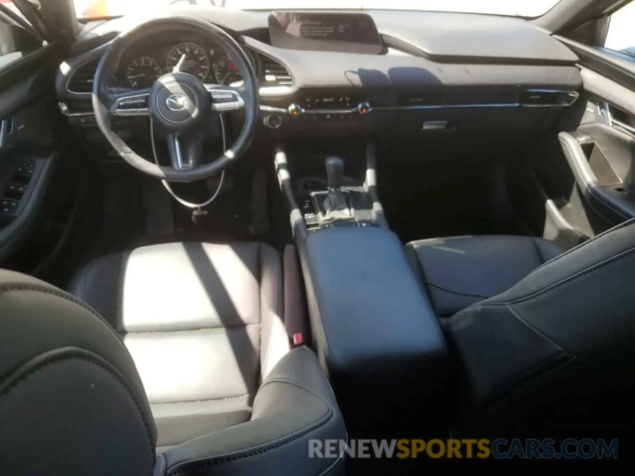 8 Фотография поврежденного автомобиля JM1BPBJY6N1516028 MAZDA 3 2022