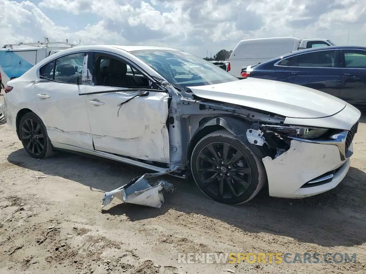 4 Фотография поврежденного автомобиля 3MZBPBEY2PM377707 MAZDA 3 2023