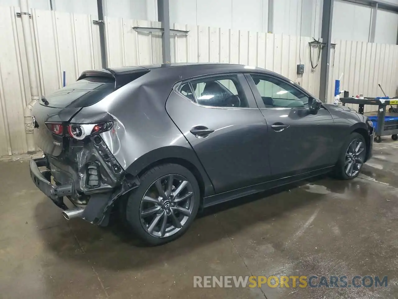 3 Photograph of a damaged car JM1BPAKM3P1613132 MAZDA 3 2023