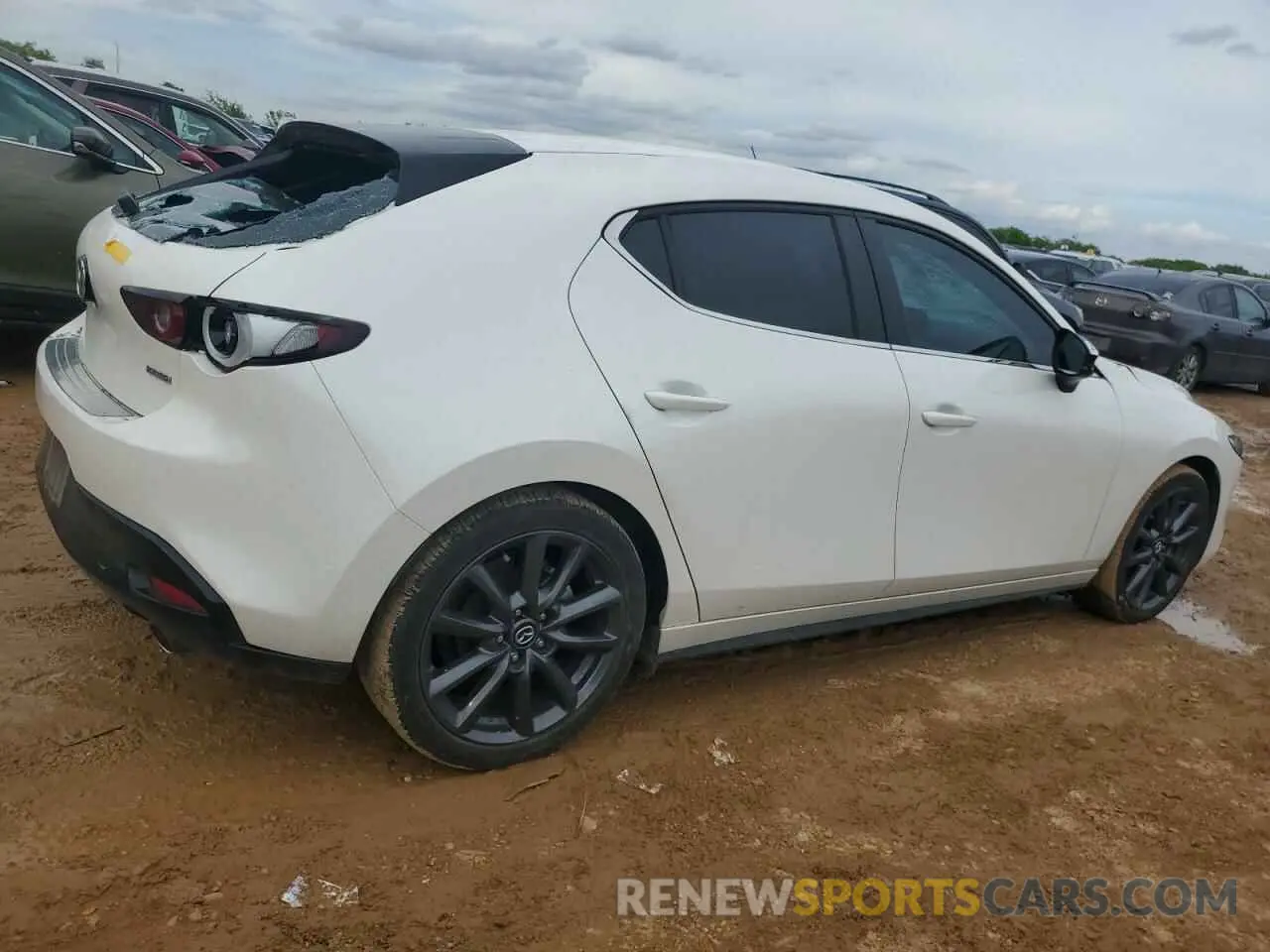 3 Фотография поврежденного автомобиля JM1BPAKM4P1613639 MAZDA 3 2023