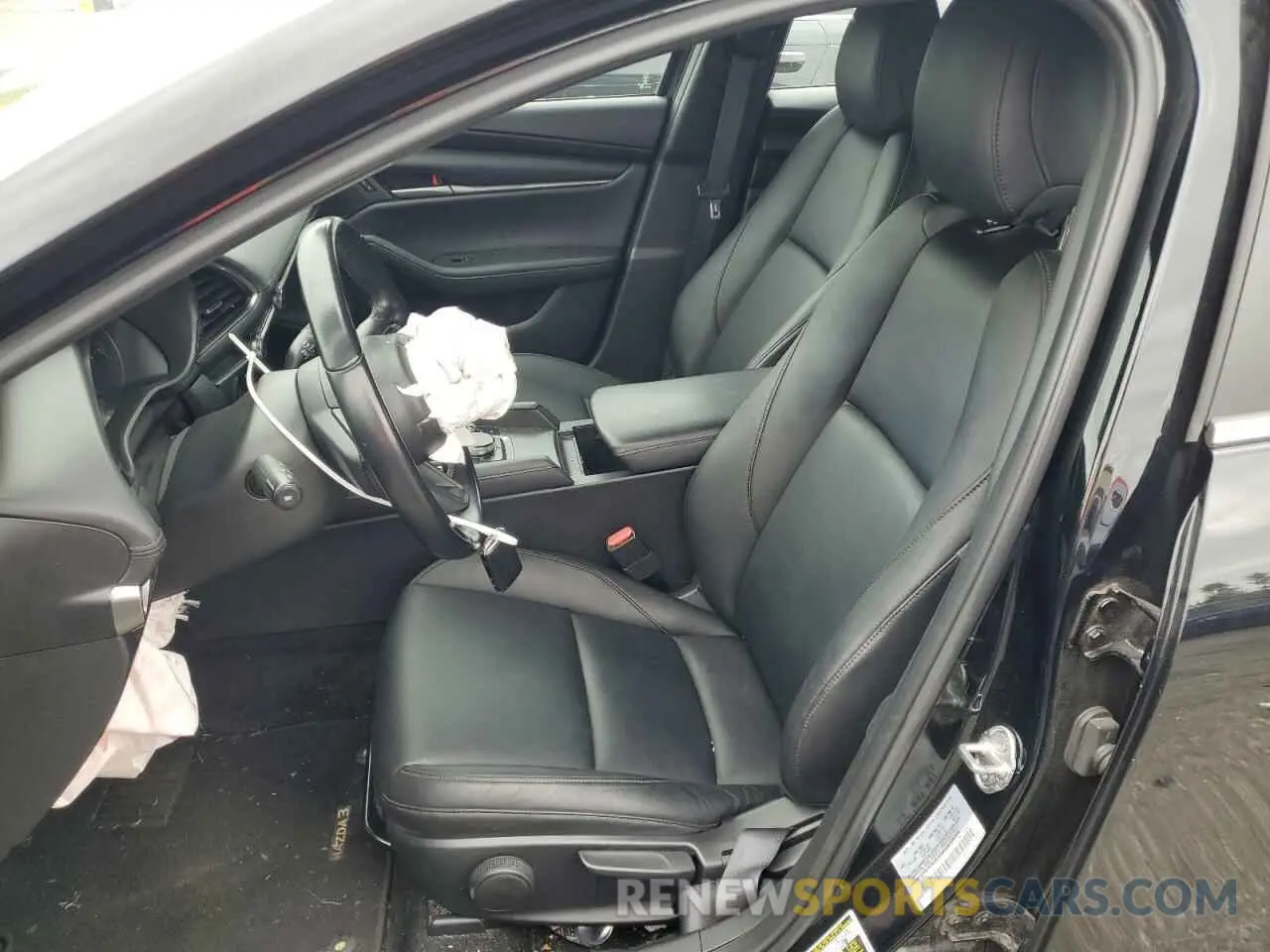 7 Photograph of a damaged car JM1BPAKM5P1602259 MAZDA 3 2023