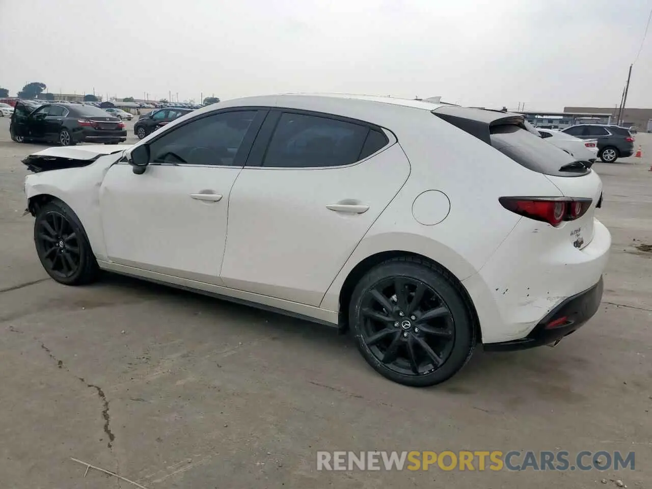 2 Фотография поврежденного автомобиля JM1BPBMMXP1621795 MAZDA 3 2023