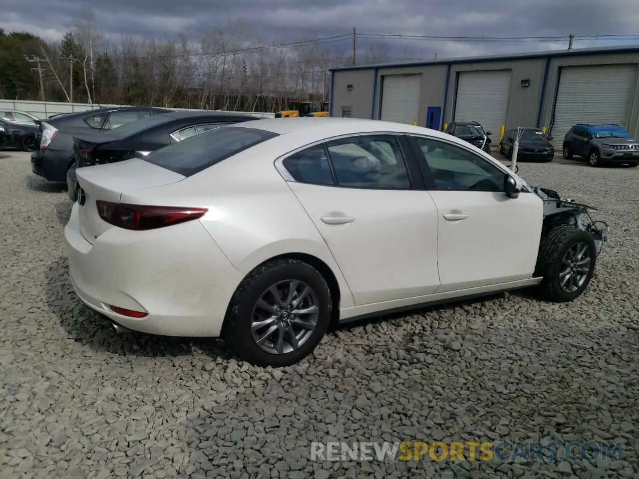 3 Фотография поврежденного автомобиля 3MZBPAAM0RM406332 MAZDA 3 2024