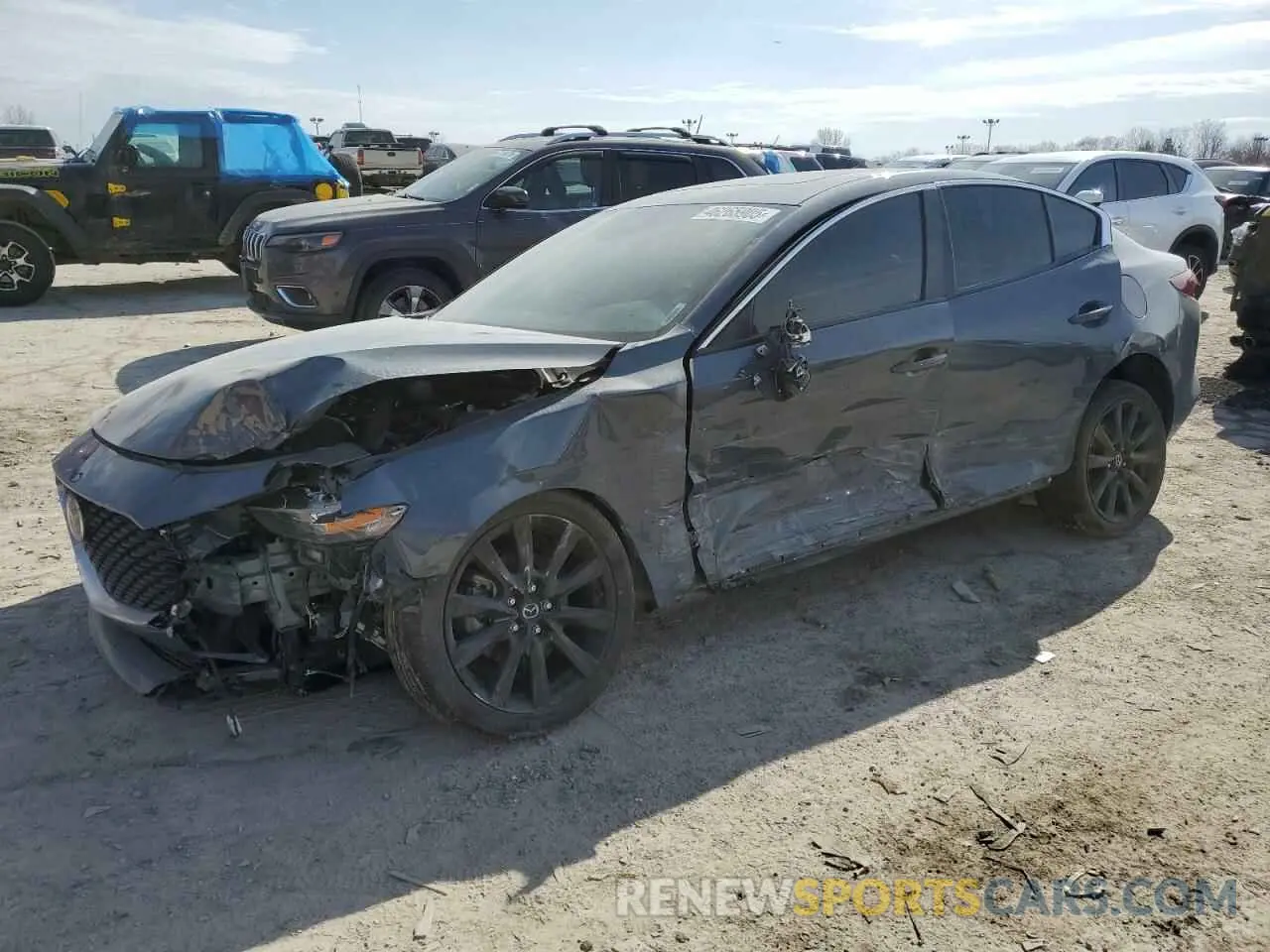 1 Фотография поврежденного автомобиля 3MZBPBCM7RM413295 MAZDA 3 2024