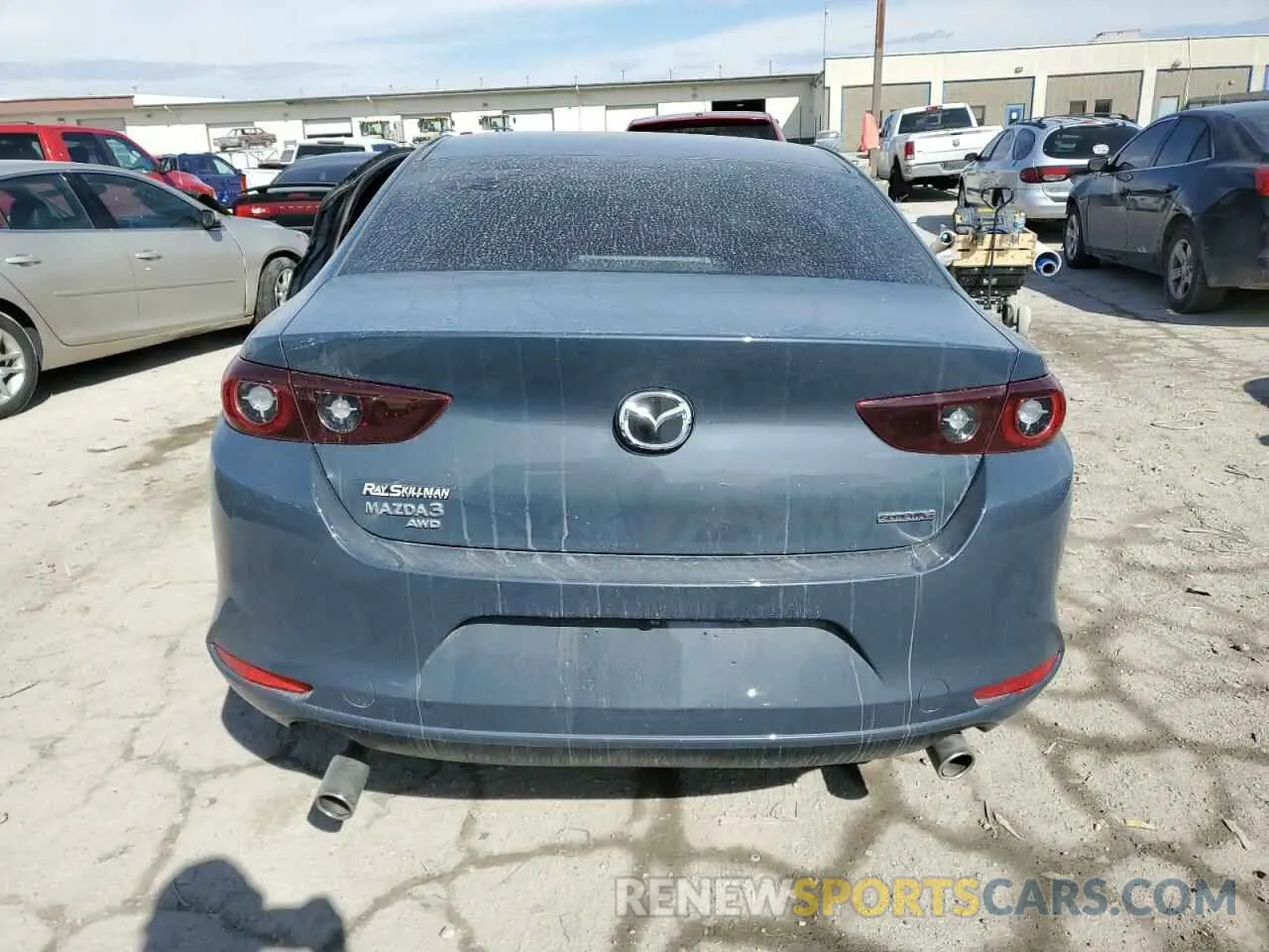 6 Фотография поврежденного автомобиля 3MZBPBCM7RM413295 MAZDA 3 2024