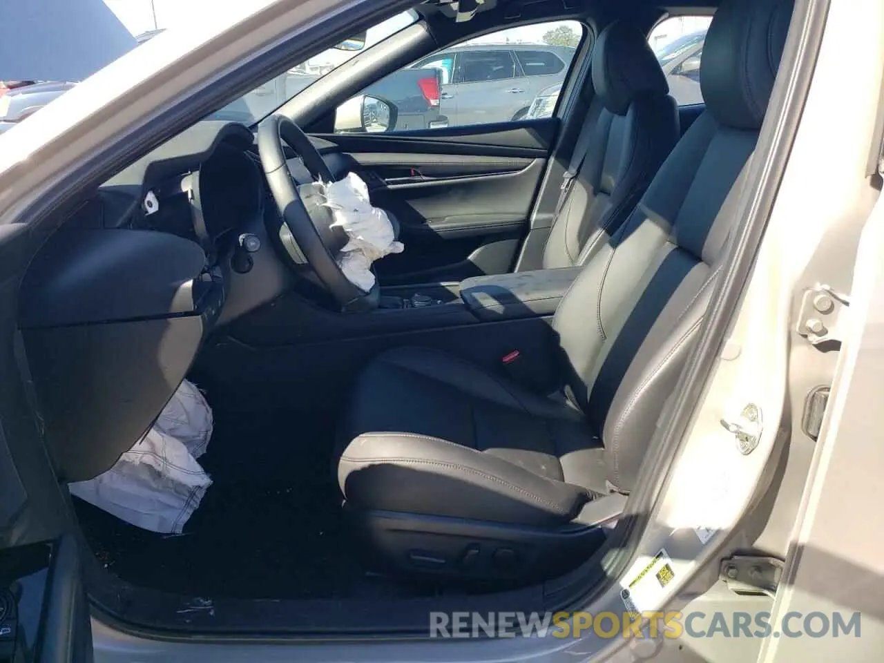7 Photograph of a damaged car JM1BPALM3R1701678 MAZDA 3 2024