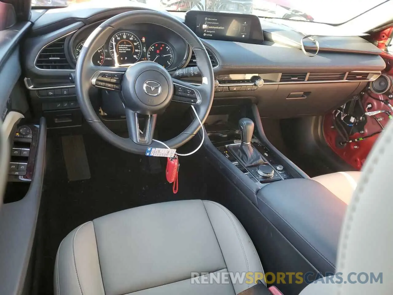 8 Фотография поврежденного автомобиля JM1BPALM4R1658680 MAZDA 3 2024