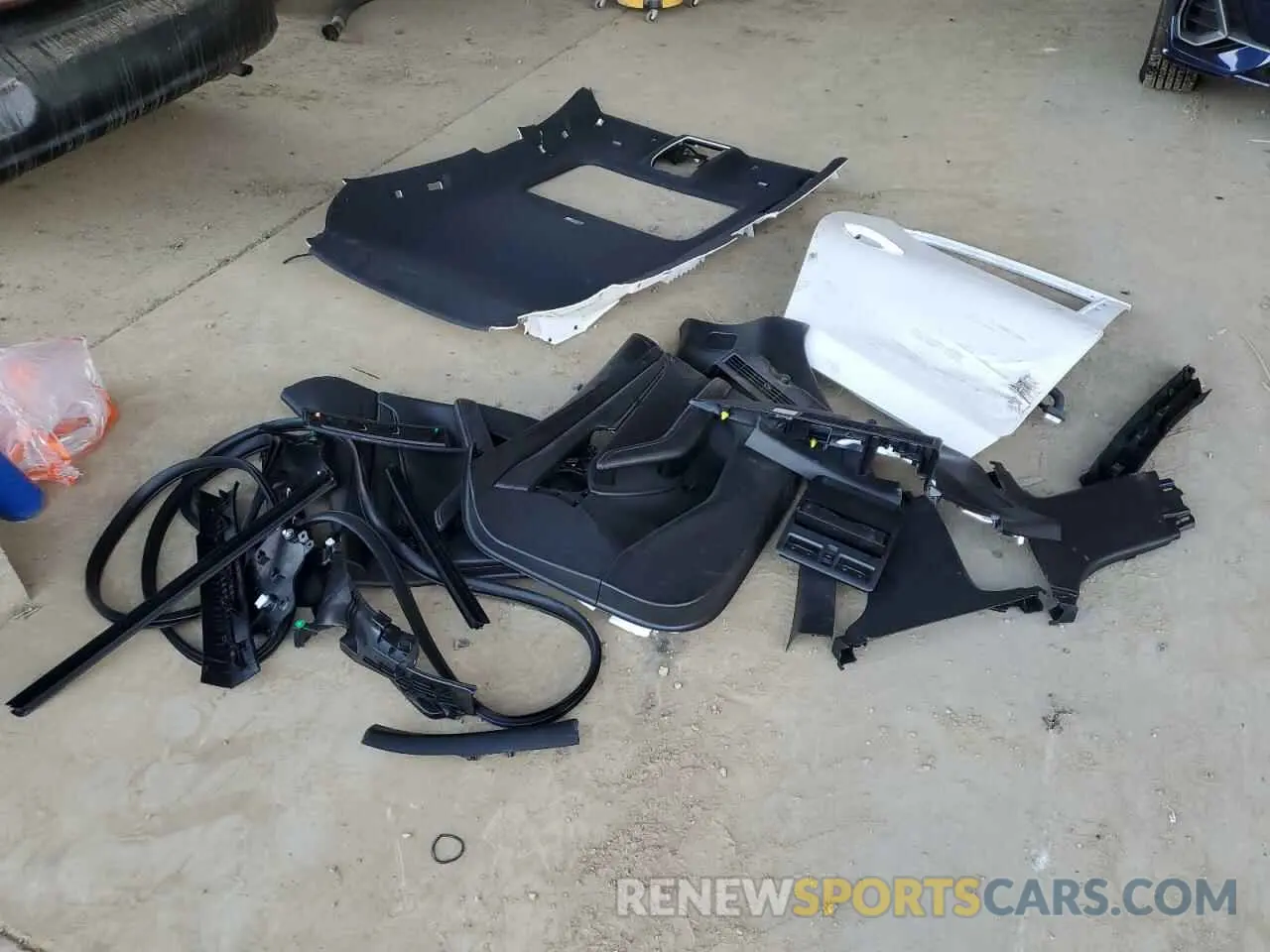 12 Фотография поврежденного автомобиля JM1BPAMMXR1651571 MAZDA 3 2024