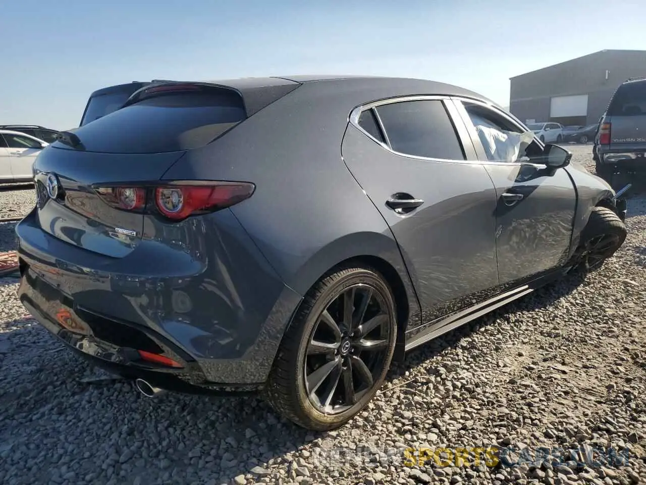 3 Фотография поврежденного автомобиля JM1BPBLM4R1714705 MAZDA 3 2024