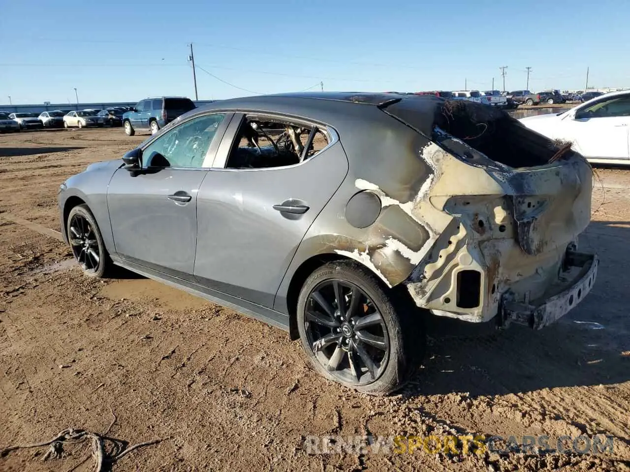 2 Фотография поврежденного автомобиля JM1BPBLM5R1709626 MAZDA 3 2024