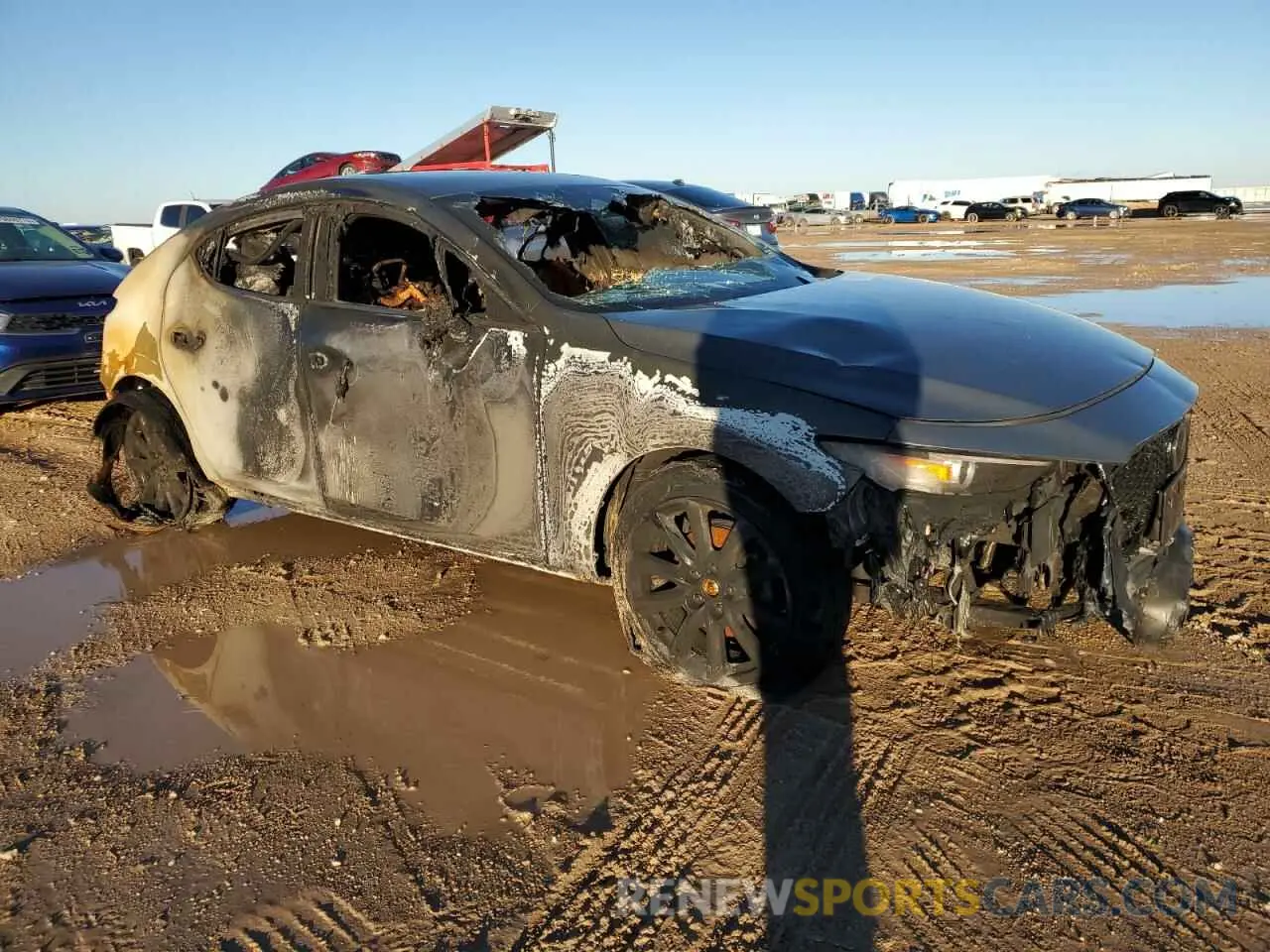 4 Фотография поврежденного автомобиля JM1BPBLM5R1709626 MAZDA 3 2024