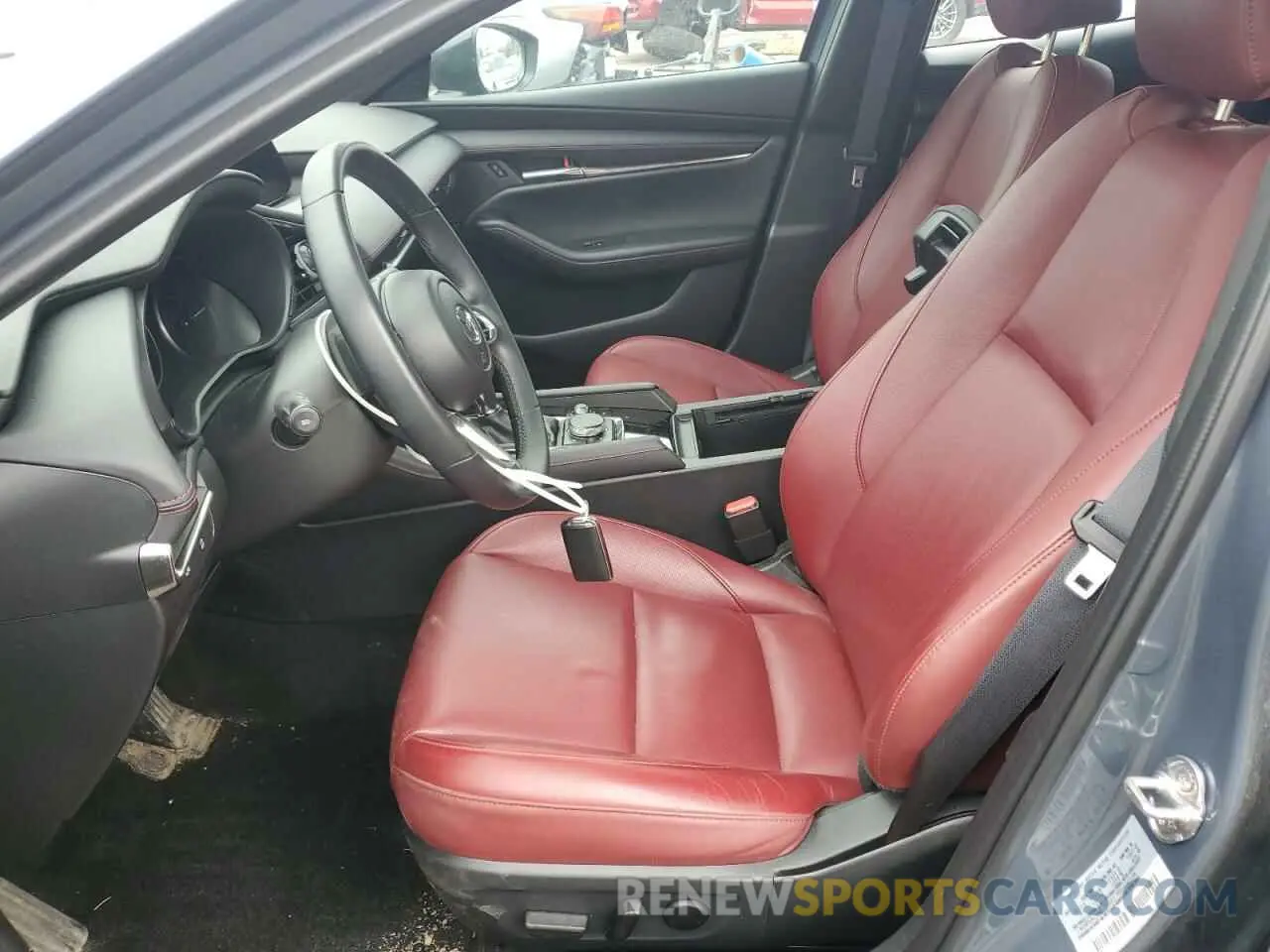 7 Photograph of a damaged car JM1BPBLM7R1656105 MAZDA 3 2024