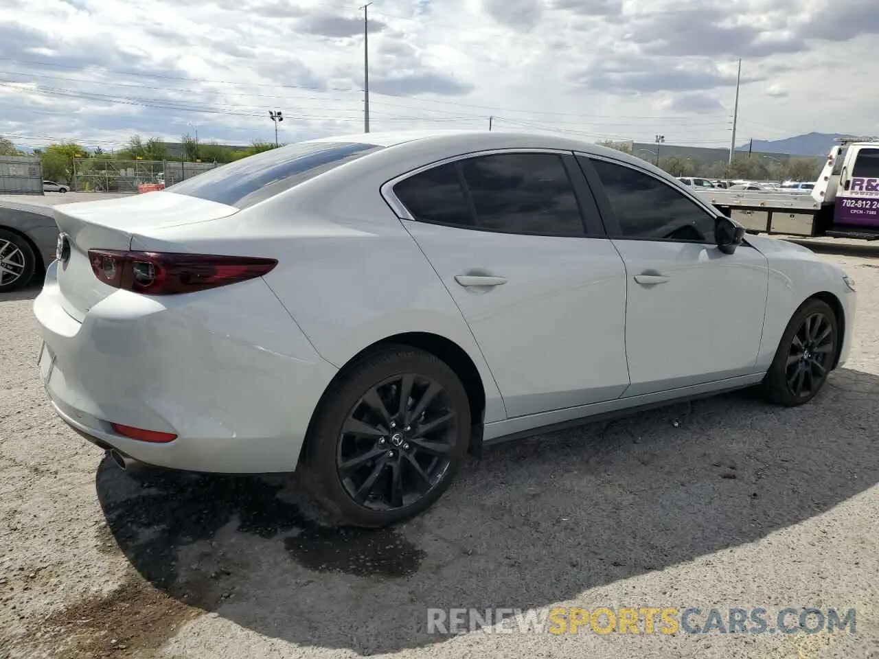 3 Photograph of a damaged car 3MZBPABM8RM432742 MAZDA 3 SELECT S 2024