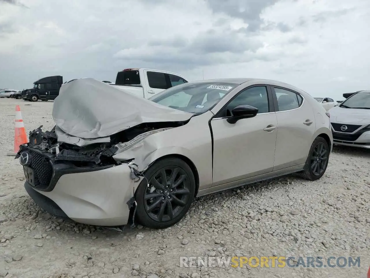 1 Фотография поврежденного автомобиля JM1BPAKM1R1716262 MAZDA 3 SELECT S 2024