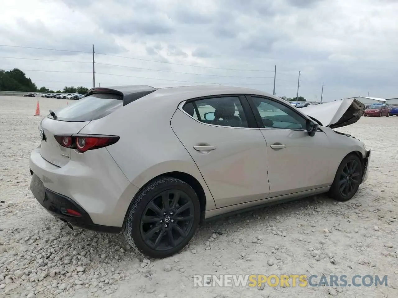 3 Фотография поврежденного автомобиля JM1BPAKM1R1716262 MAZDA 3 SELECT S 2024