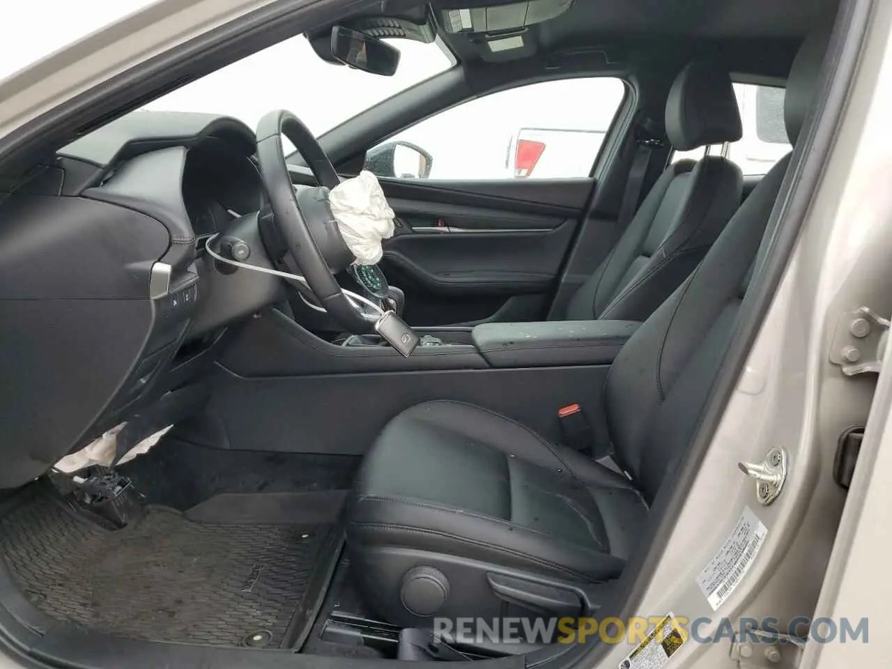 7 Фотография поврежденного автомобиля JM1BPAKM1R1716262 MAZDA 3 SELECT S 2024