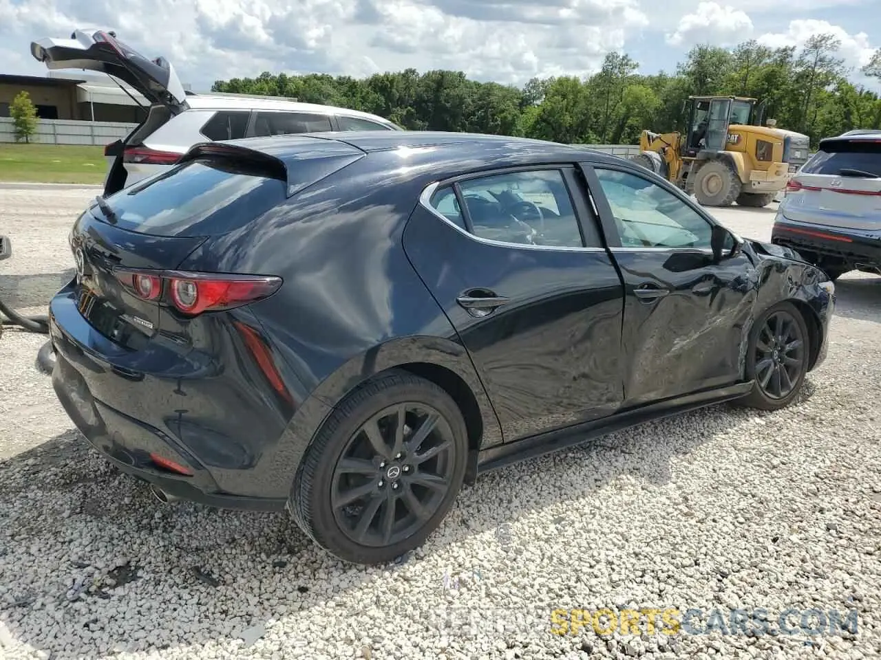 3 Фотография поврежденного автомобиля JM1BPAKM3R1721933 MAZDA 3 SELECT S 2024