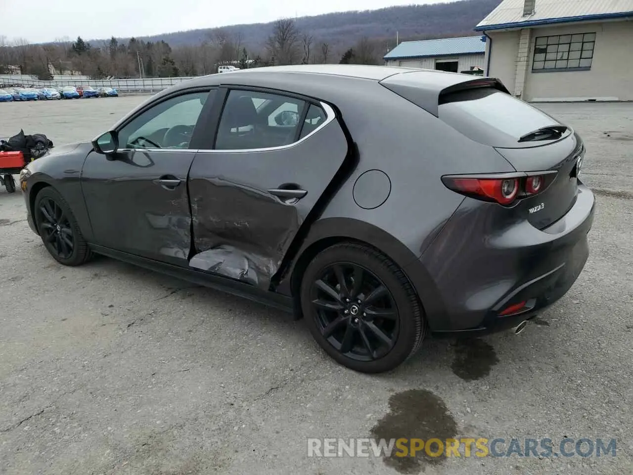 2 Фотография поврежденного автомобиля JM1BPAKM4R1708107 MAZDA 3 SELECT S 2024