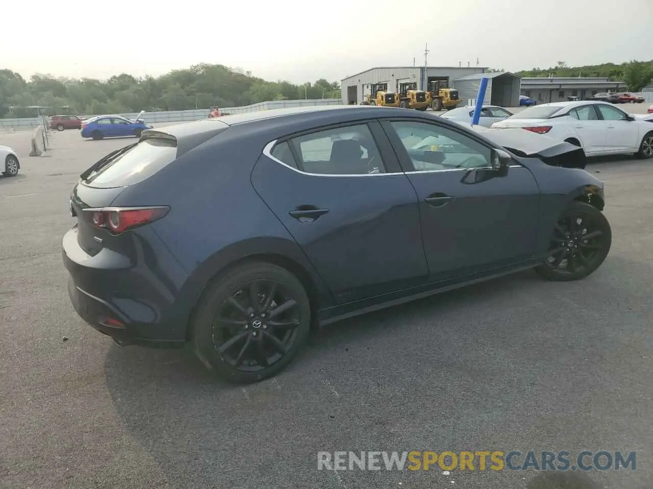 3 Фотография поврежденного автомобиля JM1BPAKM4R1721911 MAZDA 3 SELECT S 2024