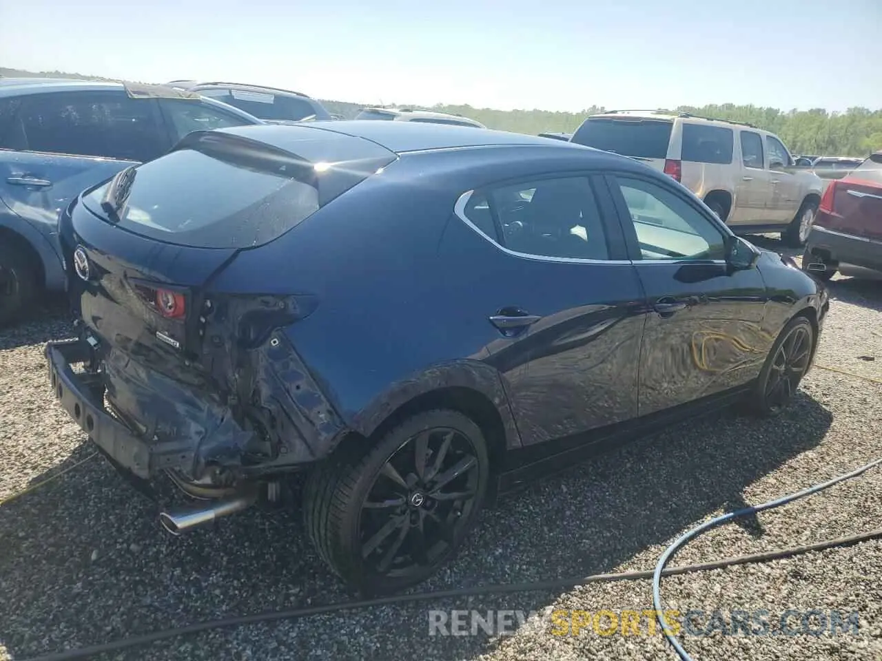 3 Фотография поврежденного автомобиля JM1BPAKM5R1704941 MAZDA 3 SELECT S 2024