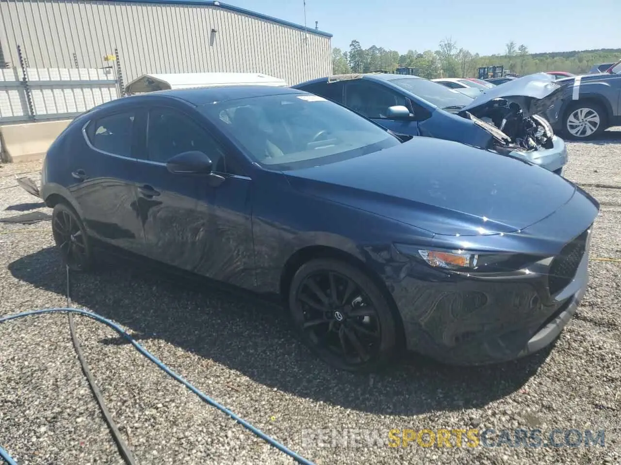 4 Фотография поврежденного автомобиля JM1BPAKM5R1704941 MAZDA 3 SELECT S 2024