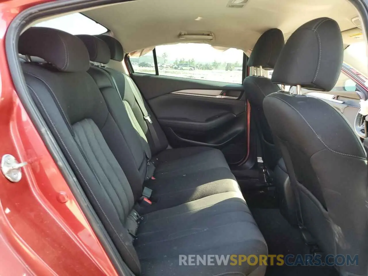 10 Photograph of a damaged car JM1GL1UM2K1509013 MAZDA 6 2019