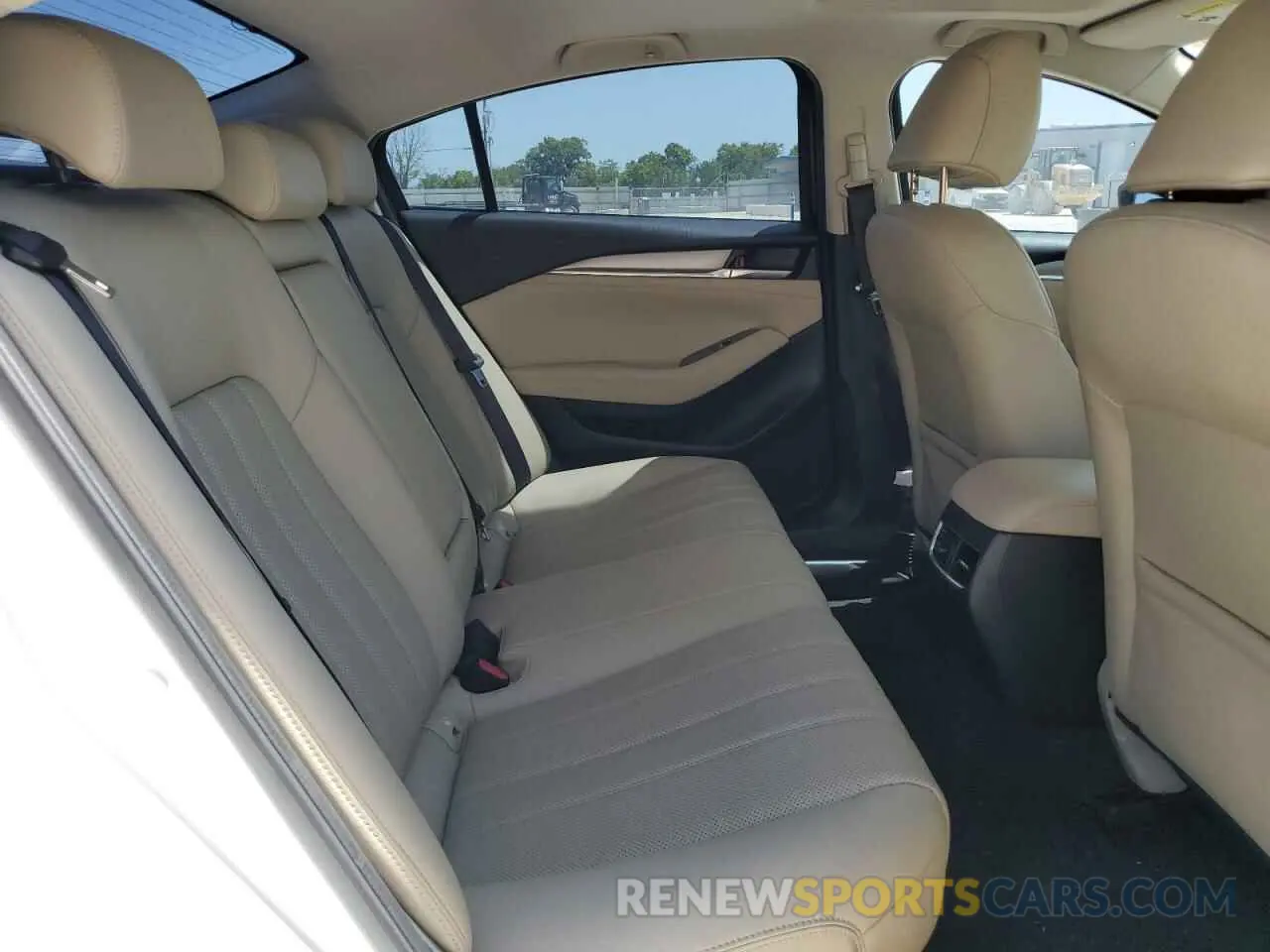 10 Photograph of a damaged car JM1GL1VM1K1505551 MAZDA 6 2019