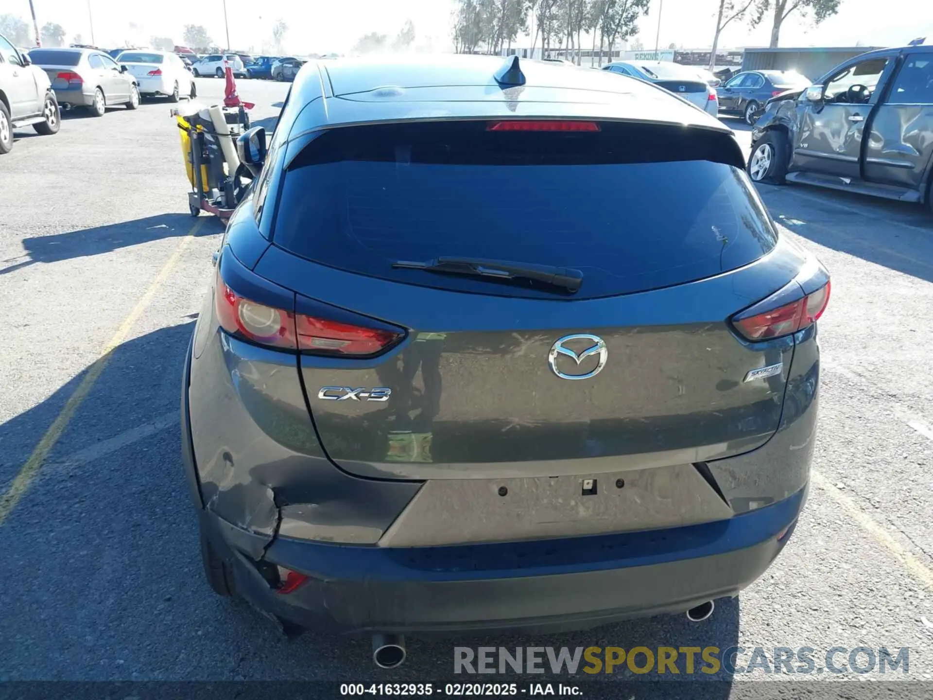 15 Фотография поврежденного автомобиля JM1DKDB70K1445493 MAZDA CX-3 2019