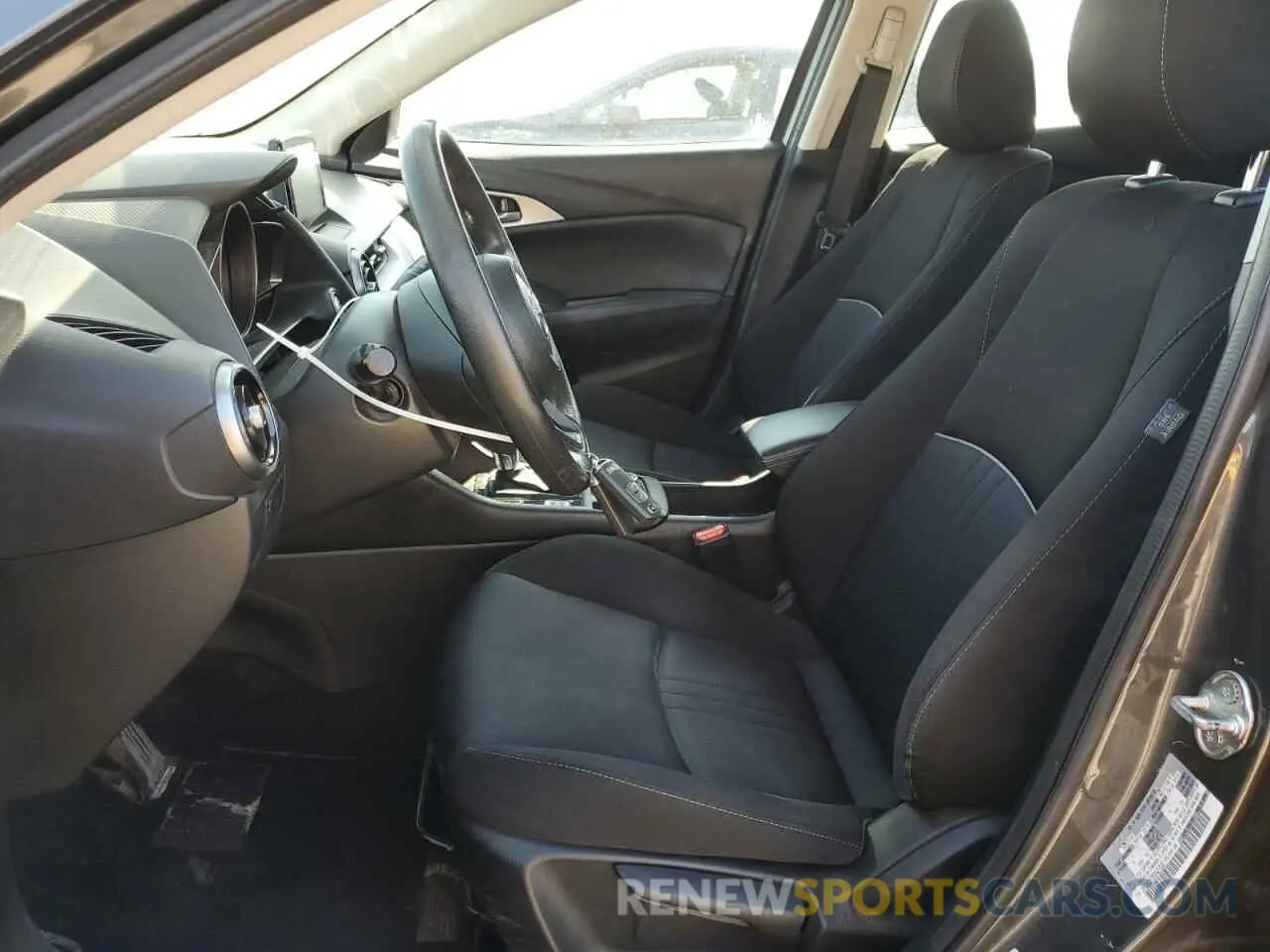 7 Photograph of a damaged car JM1DKDB72K0427826 MAZDA CX-3 2019