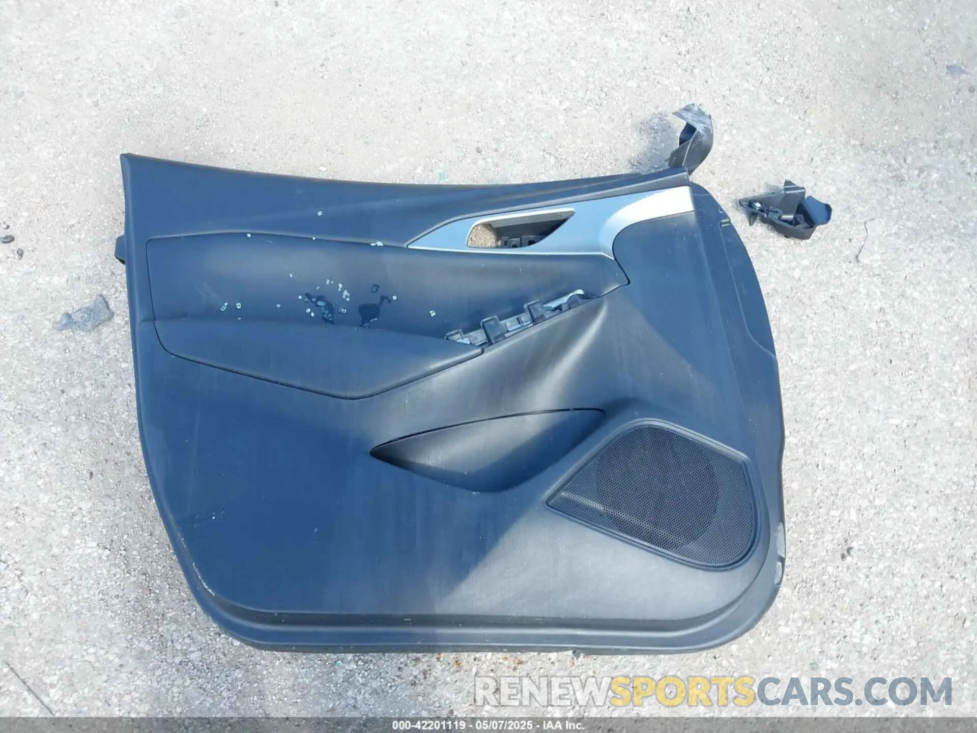 12 Photograph of a damaged car JM1DKDB72K1451649 MAZDA CX-3 2019
