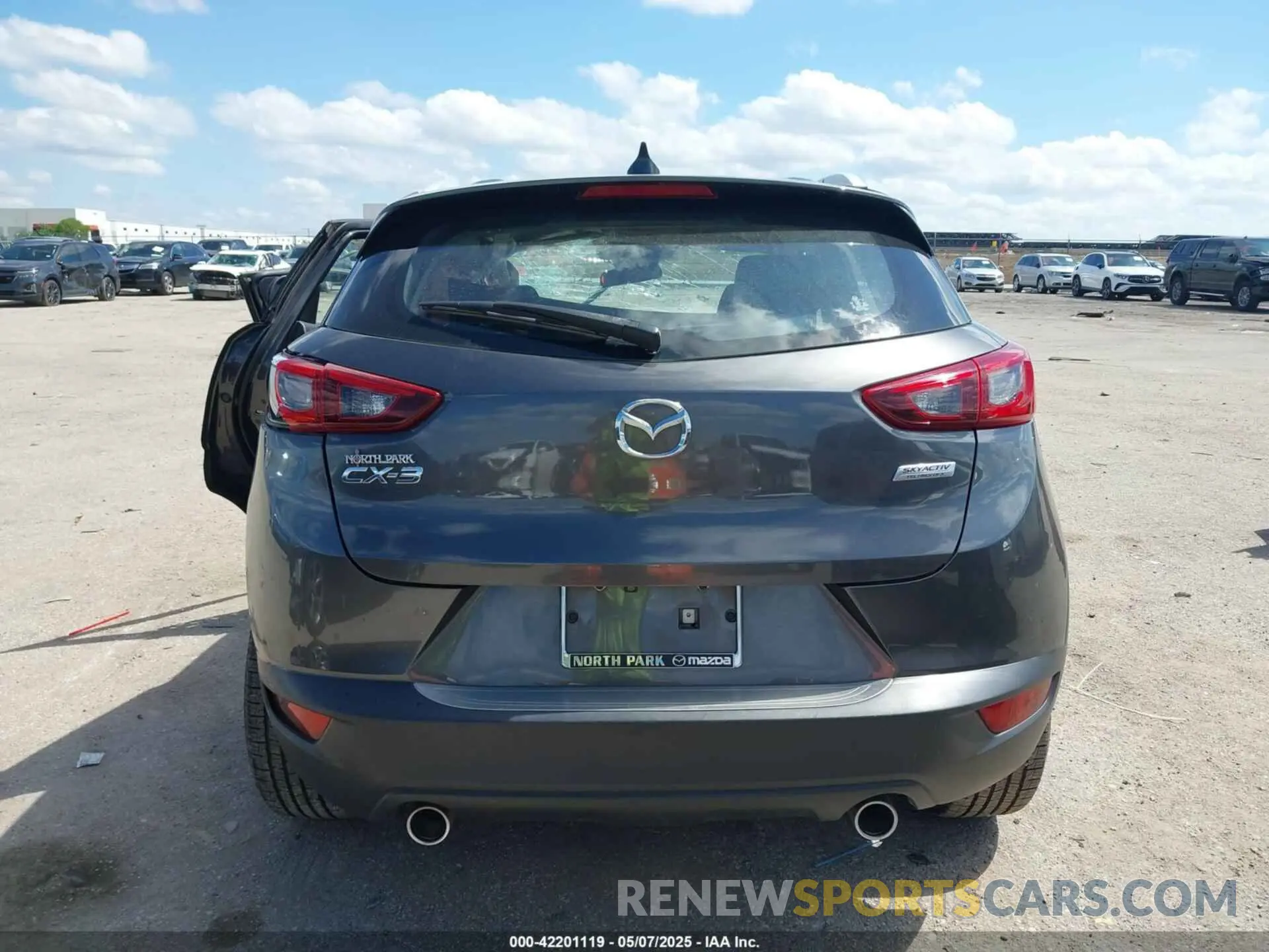 17 Photograph of a damaged car JM1DKDB72K1451649 MAZDA CX-3 2019