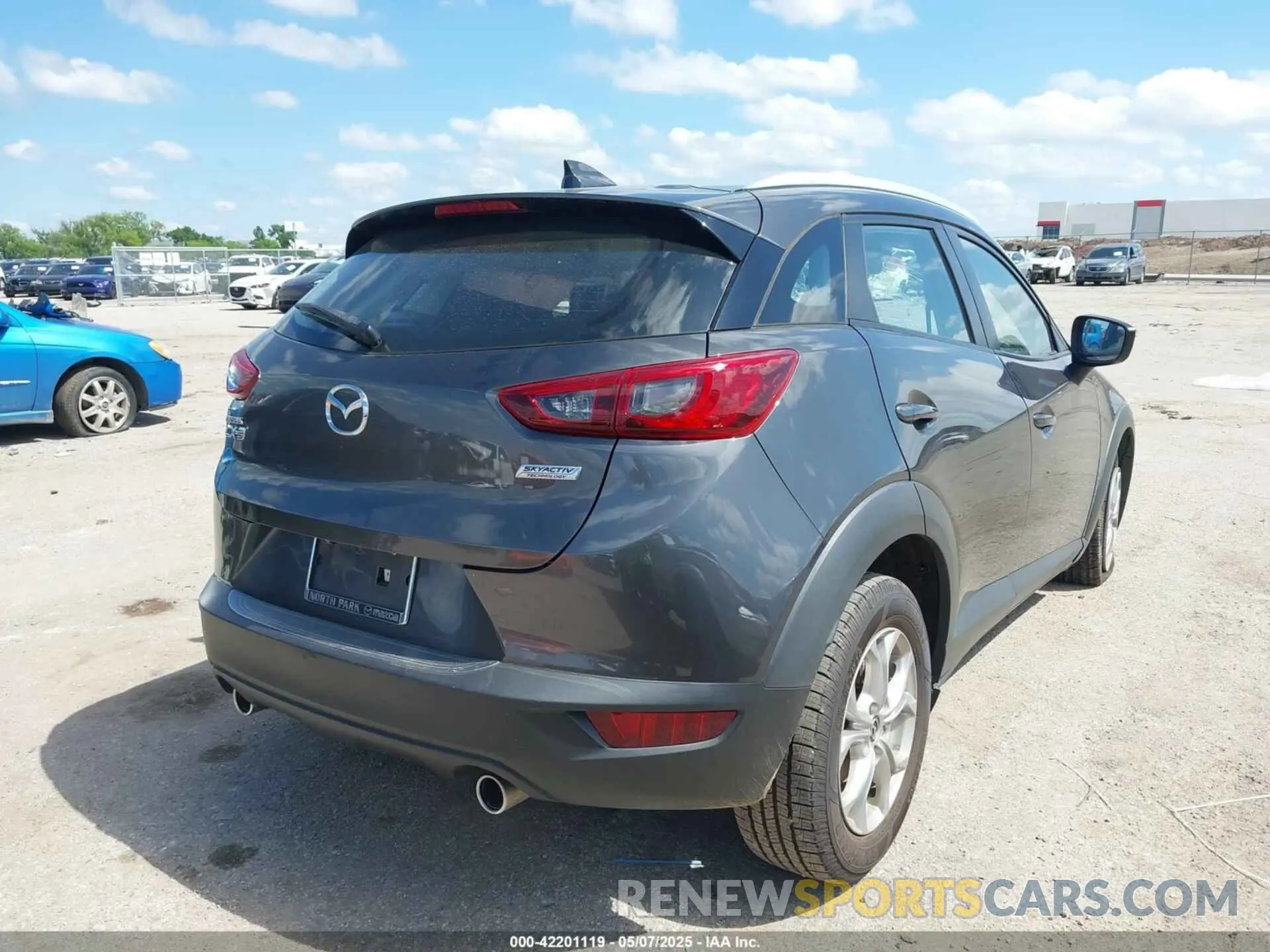 4 Photograph of a damaged car JM1DKDB72K1451649 MAZDA CX-3 2019