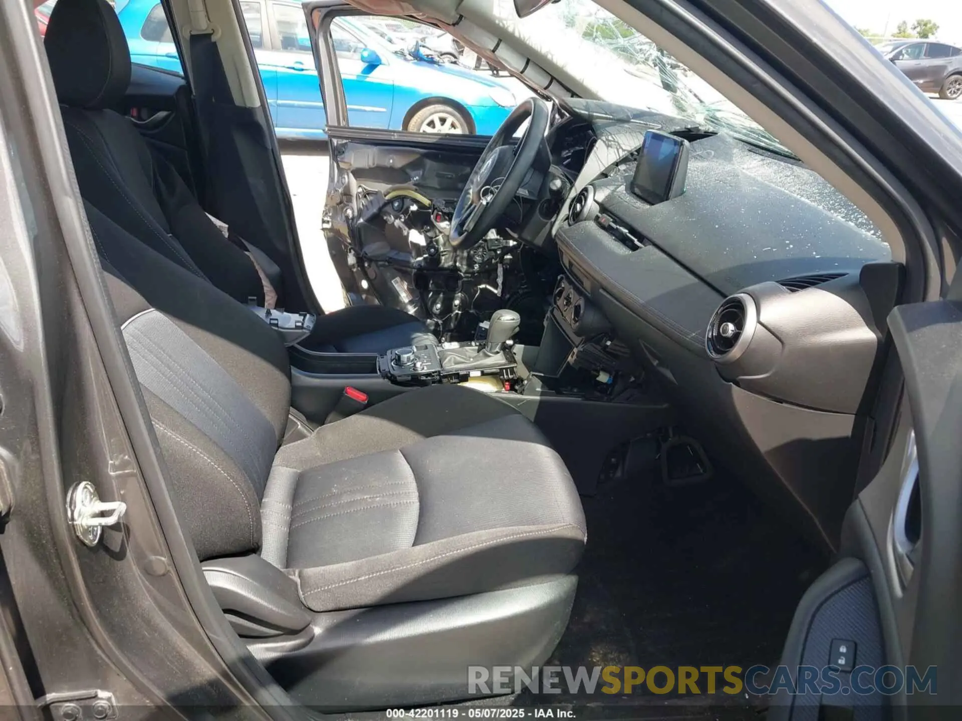5 Photograph of a damaged car JM1DKDB72K1451649 MAZDA CX-3 2019