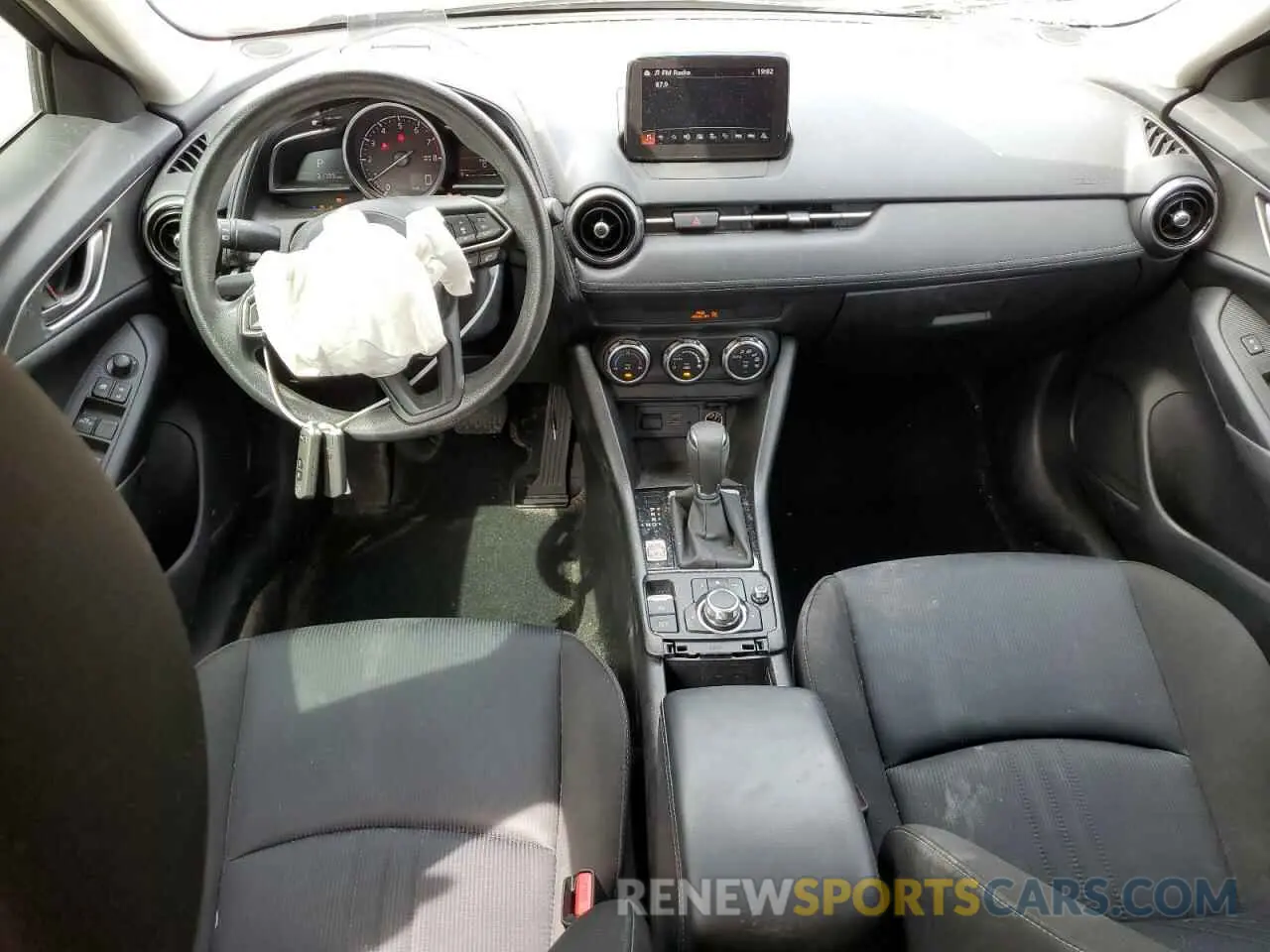 8 Photograph of a damaged car JM1DKDB74K1458991 MAZDA CX-3 2019