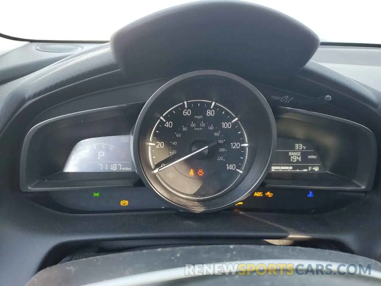 9 Фотография поврежденного автомобиля JM1DKDB75K1419679 MAZDA CX-3 2019