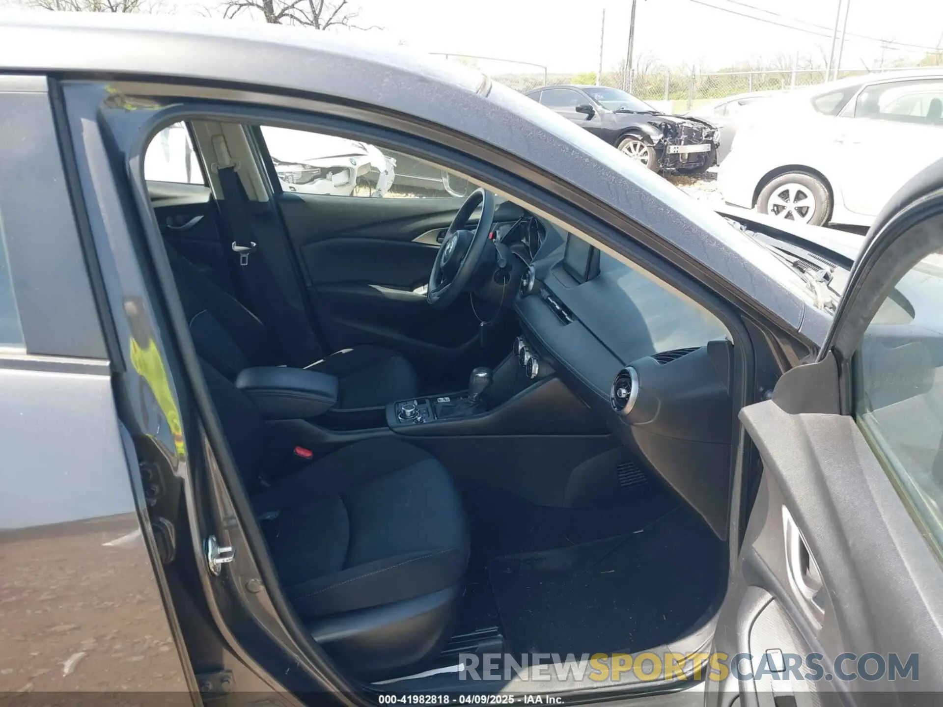 5 Photograph of a damaged car JM1DKDB77K1451453 MAZDA CX-3 2019